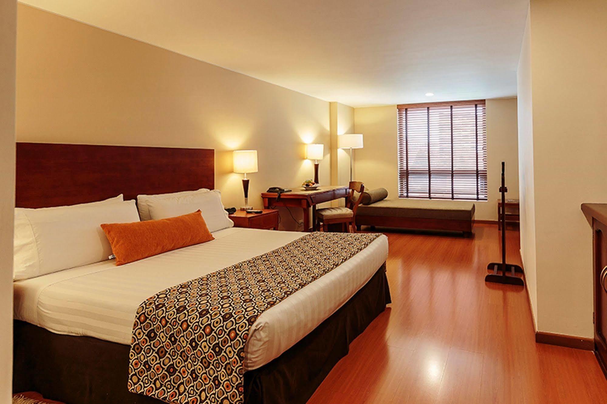 Hotel Estelar Suites Jones Bogotá Kültér fotó
