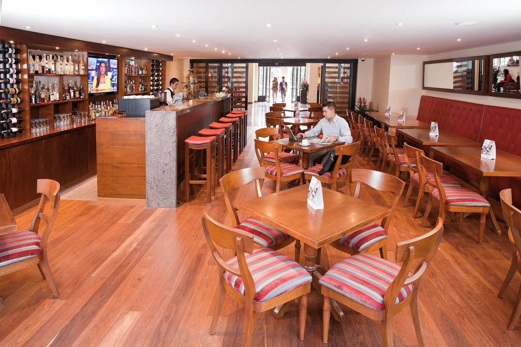 Hotel Estelar Suites Jones Bogotá Kültér fotó