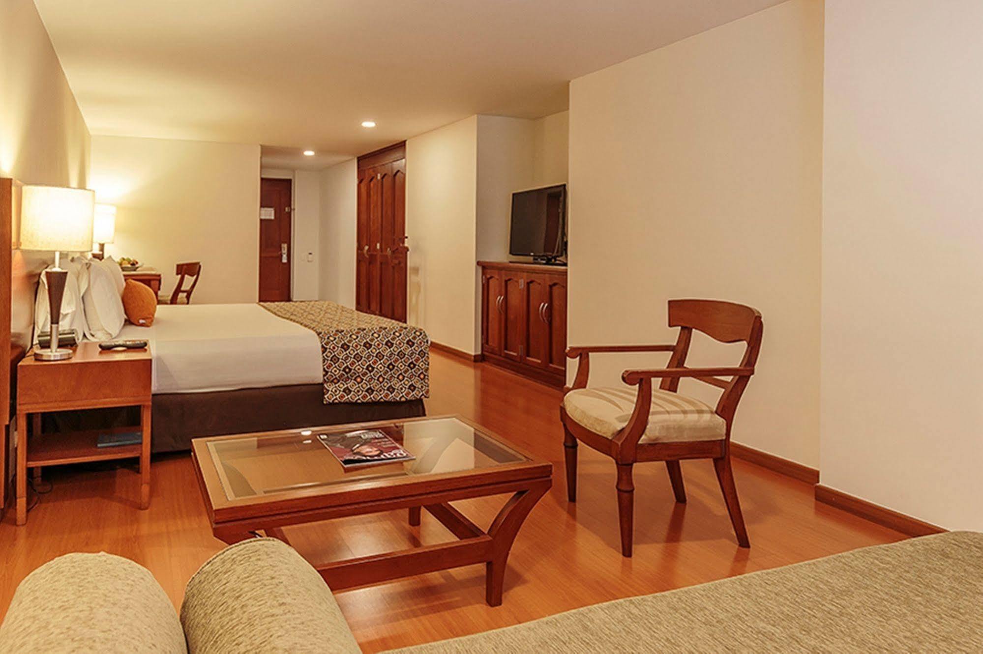 Hotel Estelar Suites Jones Bogotá Kültér fotó